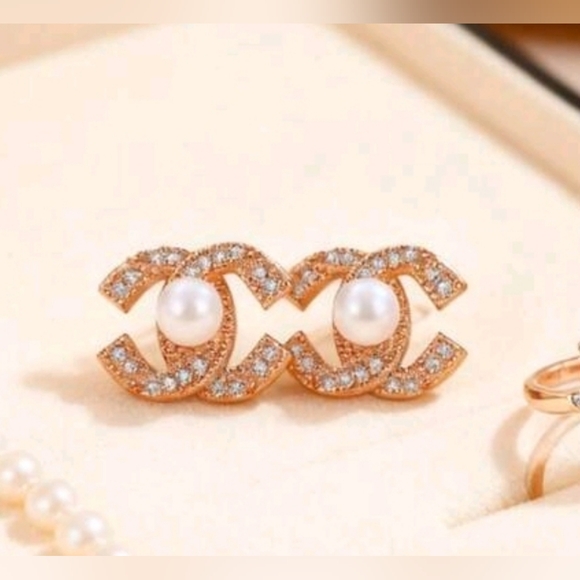 Chanel Style Earrings - Picture 5 of 5